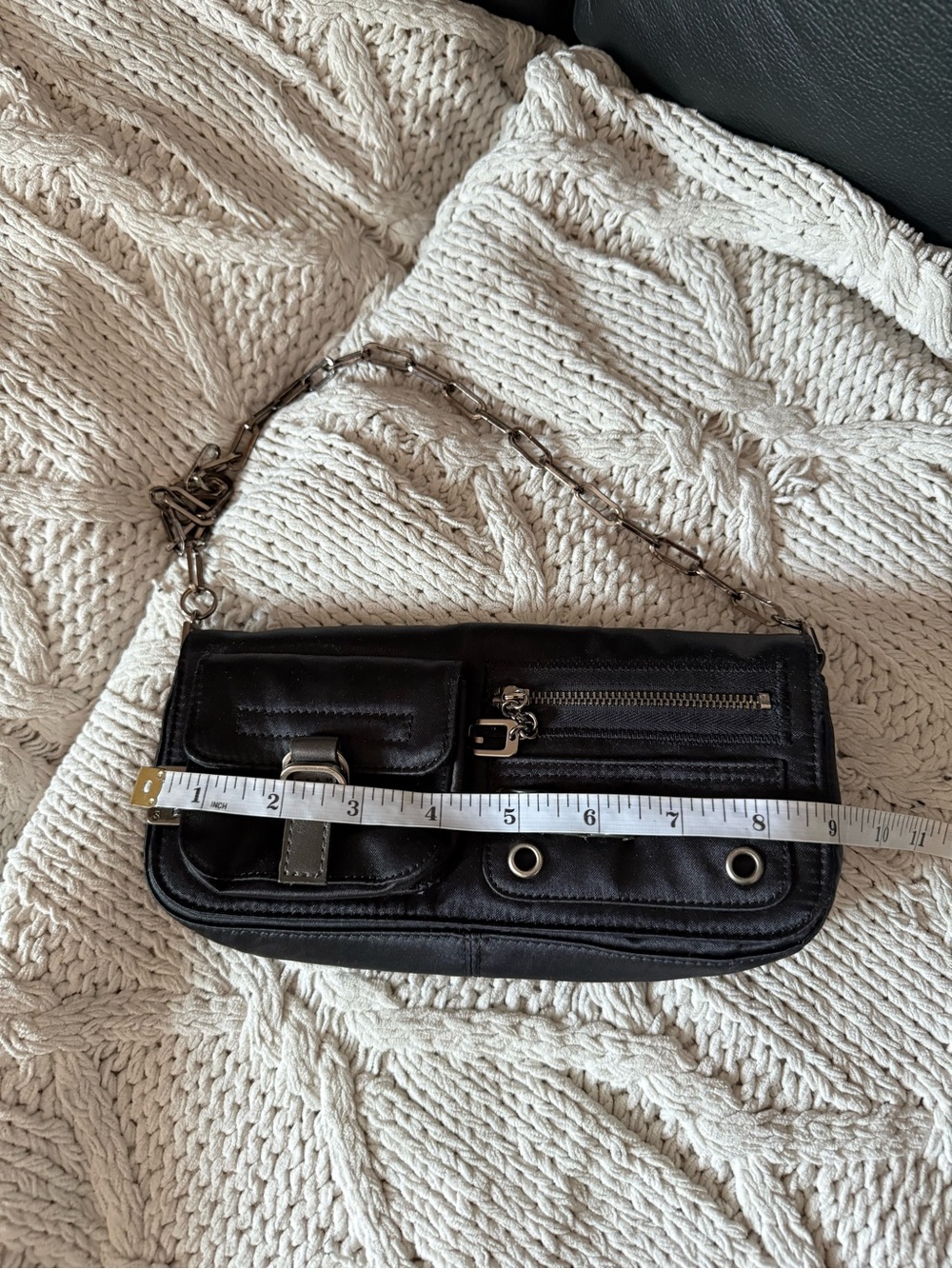 Guess Black Shoulder Bag with Chain Strap - Picture 7 of 9